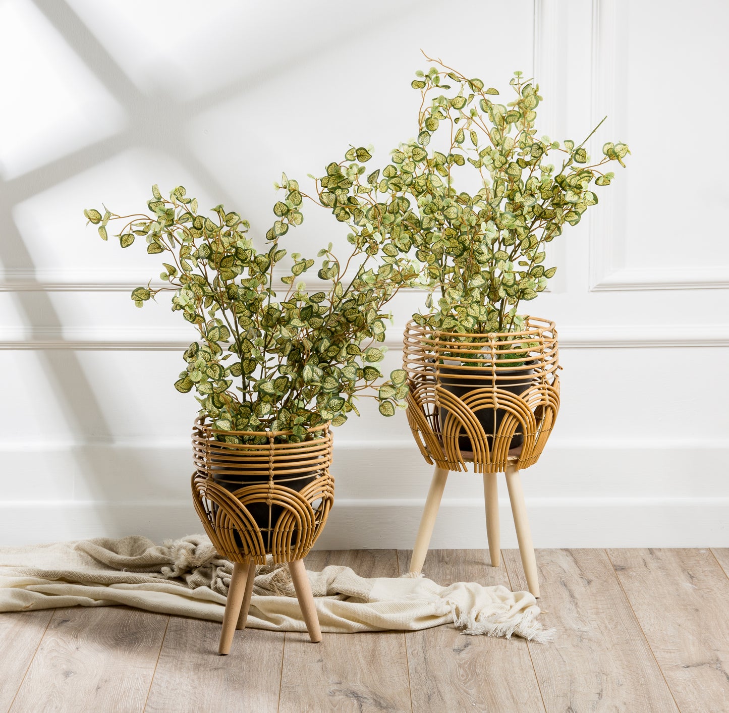 rattan standing planter