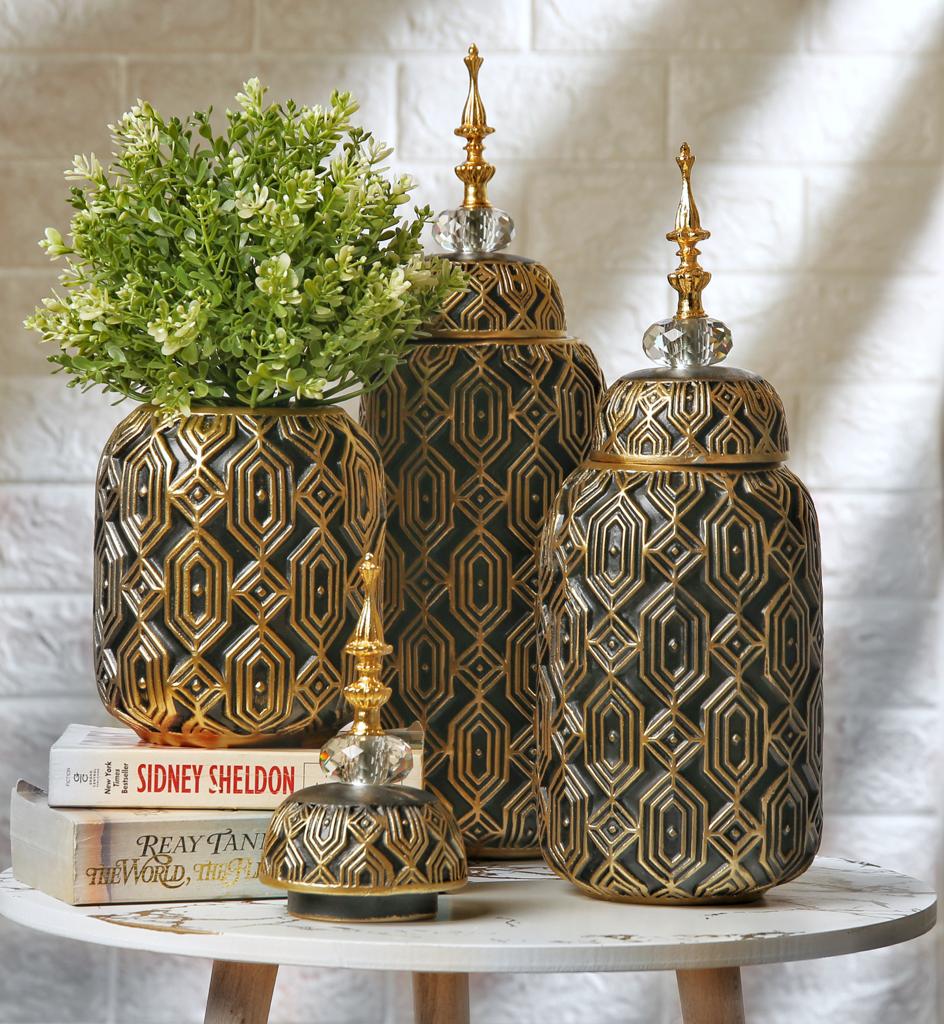 set of Vases